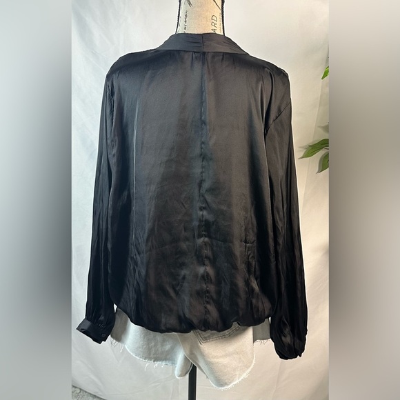 Old Navy Mint Pinstripe Blouse - Picture 4 of 10